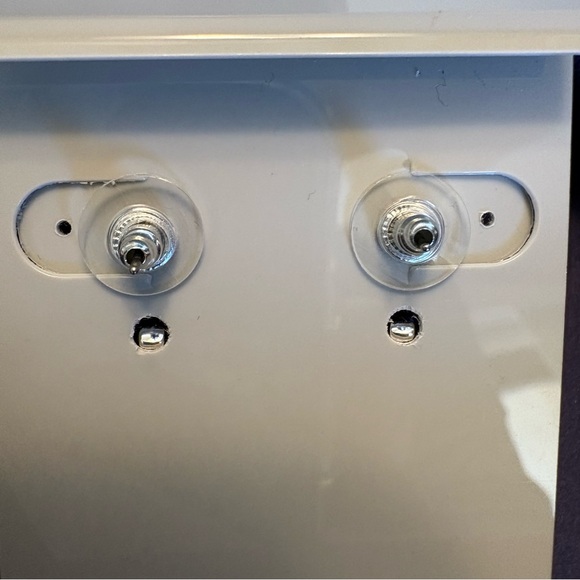 Authentic Swarovski MINI Bella Blue Crystal Bezel Rhodium Lever Back Earrings - Picture 14 of 16